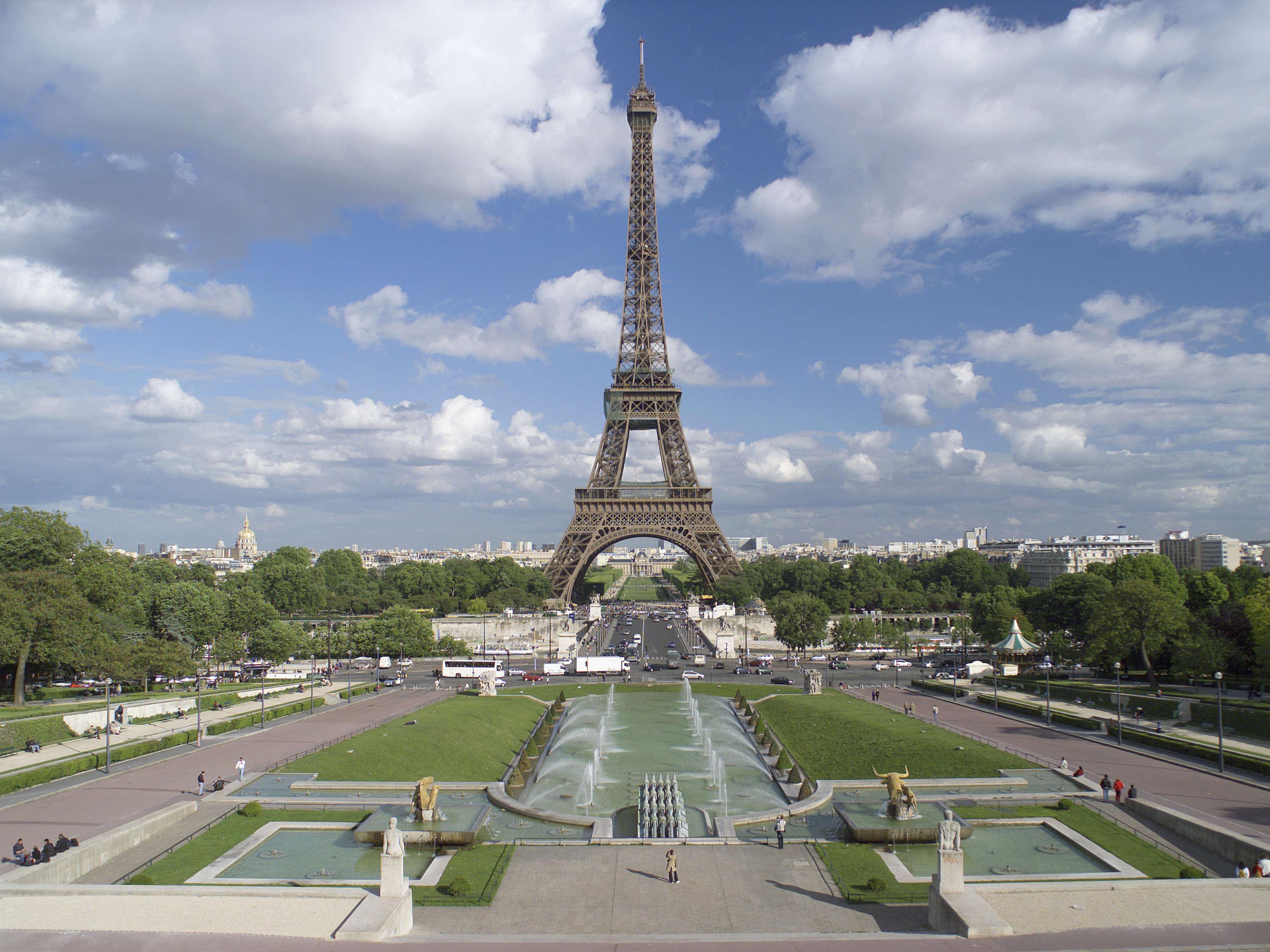 Ibis Paris Tour Eiffel Cambronne 15Eme Hotel Bagian luar foto